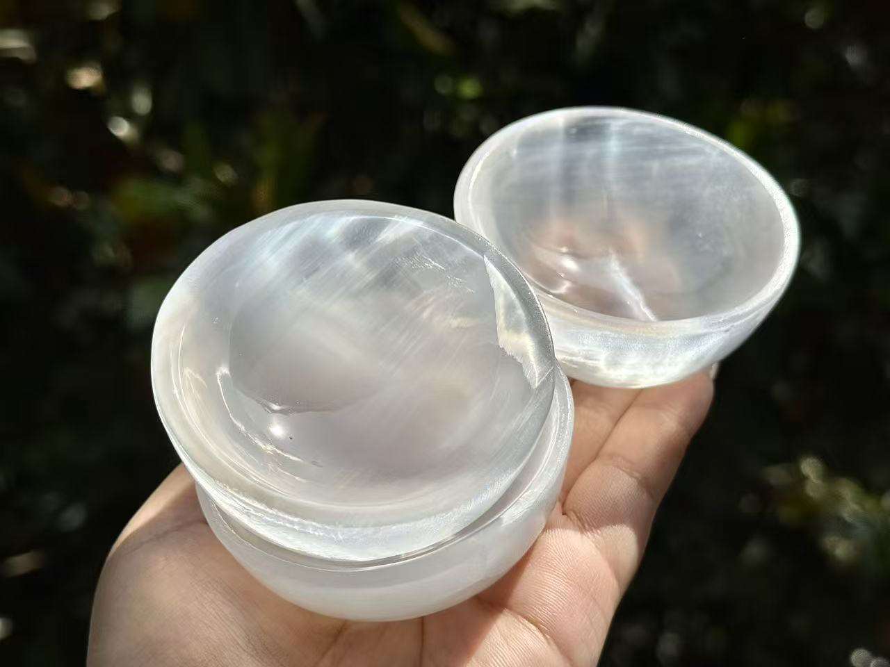 Handcrafted Selenite Gypsum Bowl & Natural Healing Crystal Bracelet Gift Set | Reiki Charged Energy Cleansing Kit