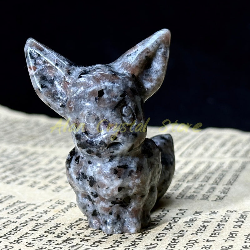 Natural Yooperlite Eevee Carving.1PC
