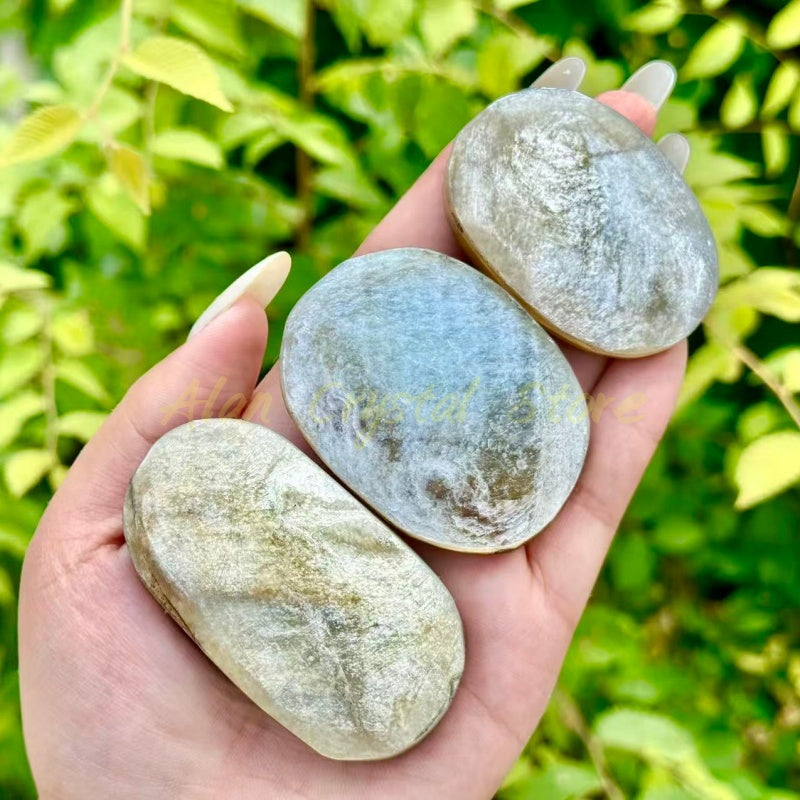 Natural Golden Mica Palm Stone.