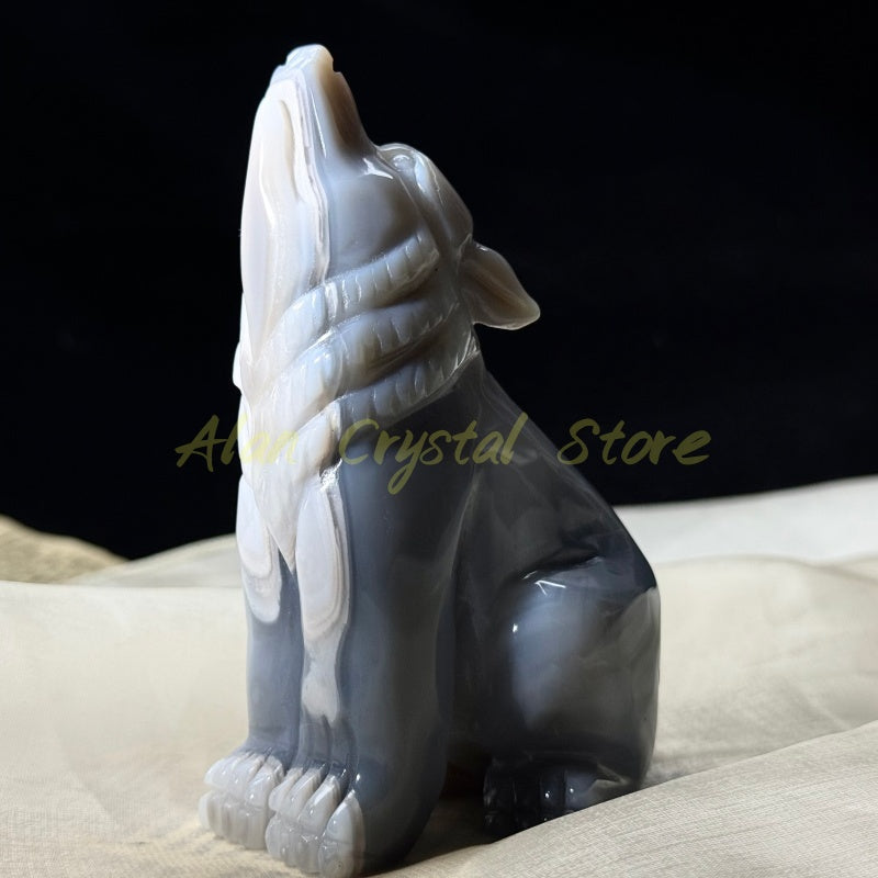 Natural Agate Geode Wolf Carving.