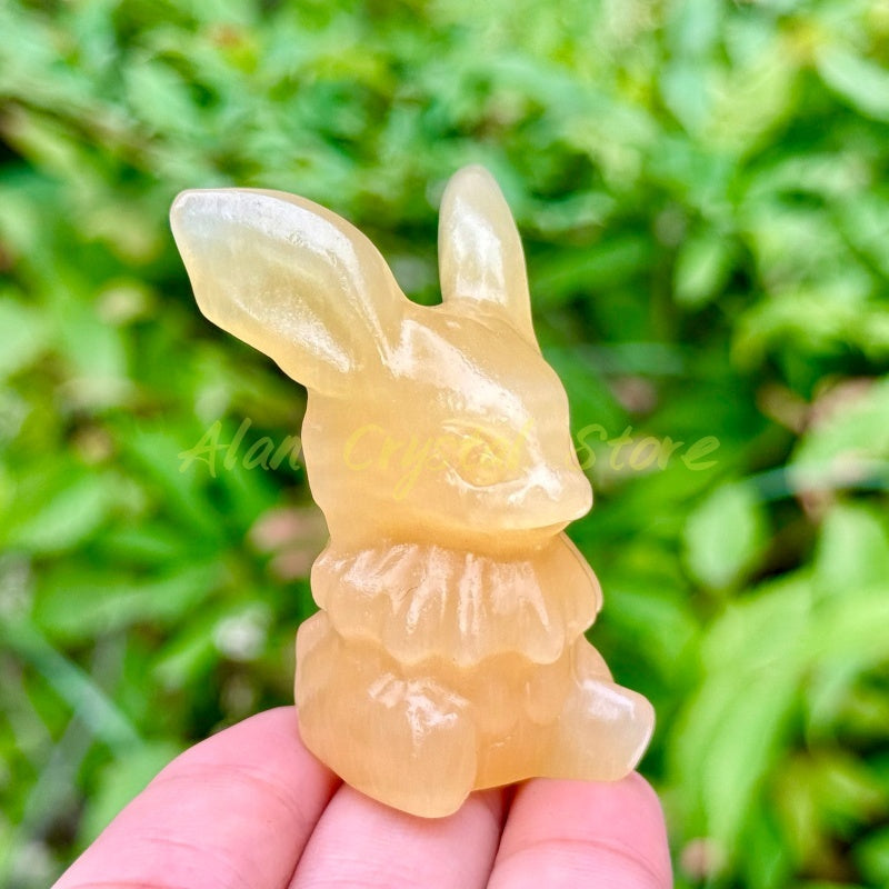 Natural Crystal Quartz Jolteon Carving.1PC