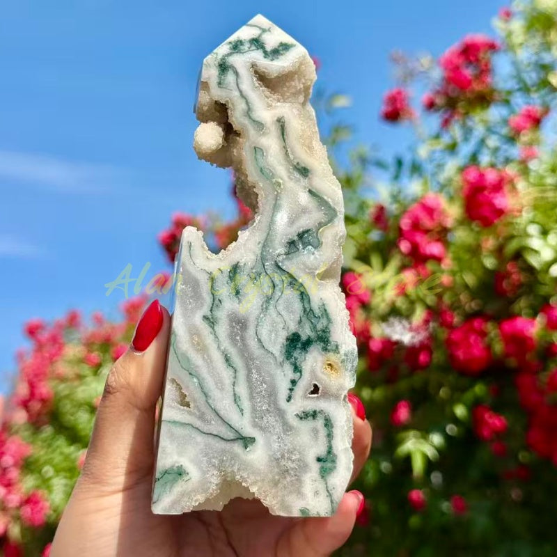 Druzy Moss Agate Tower