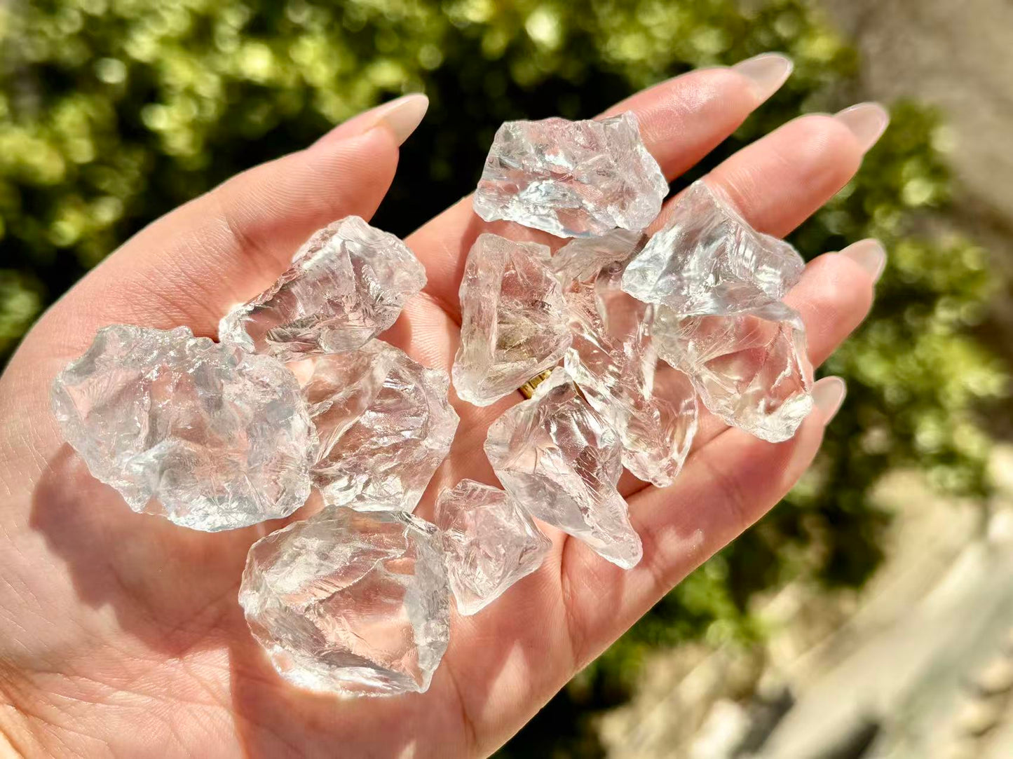 200g+ Natural Clear Quartz Raw Stone,High-quality crystal quartz Stone.