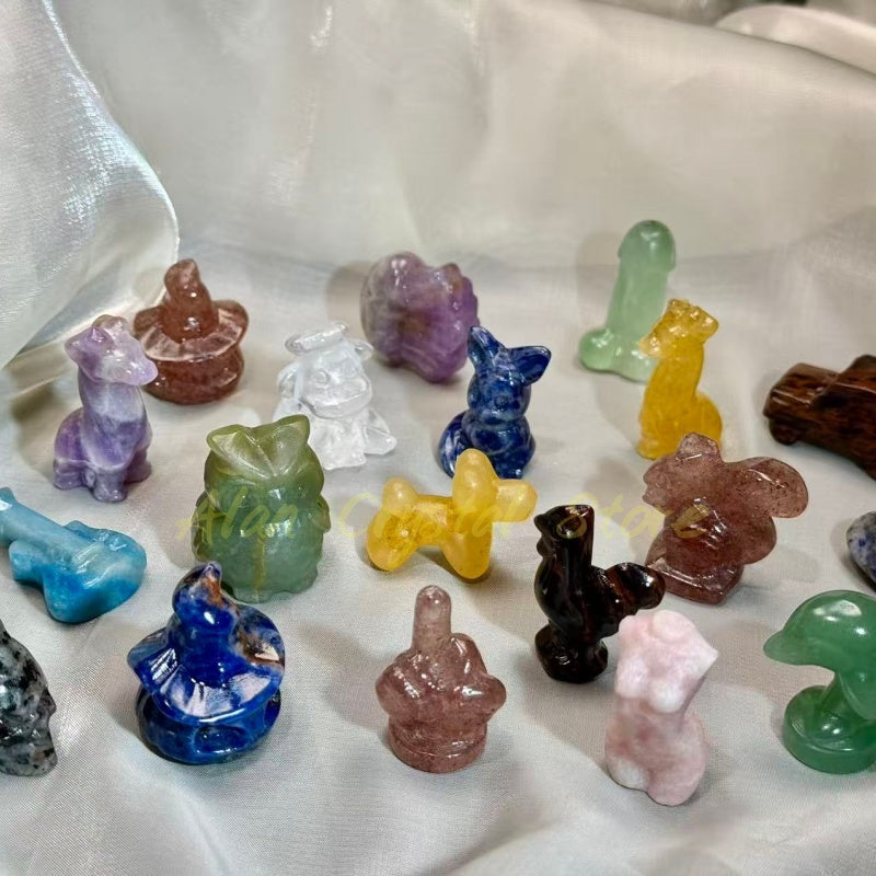 3CM+ Natural Crystal Quartz Carving.Random delivery. 5PC