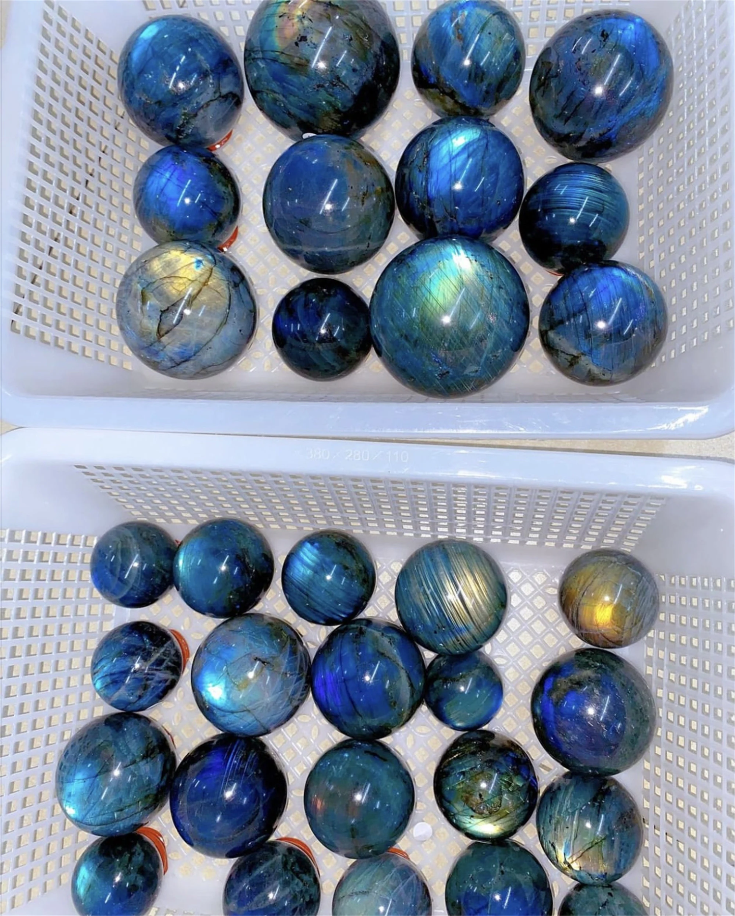 Natural Labradorite Sphere,High Quality Crystal Labradorite Ball.