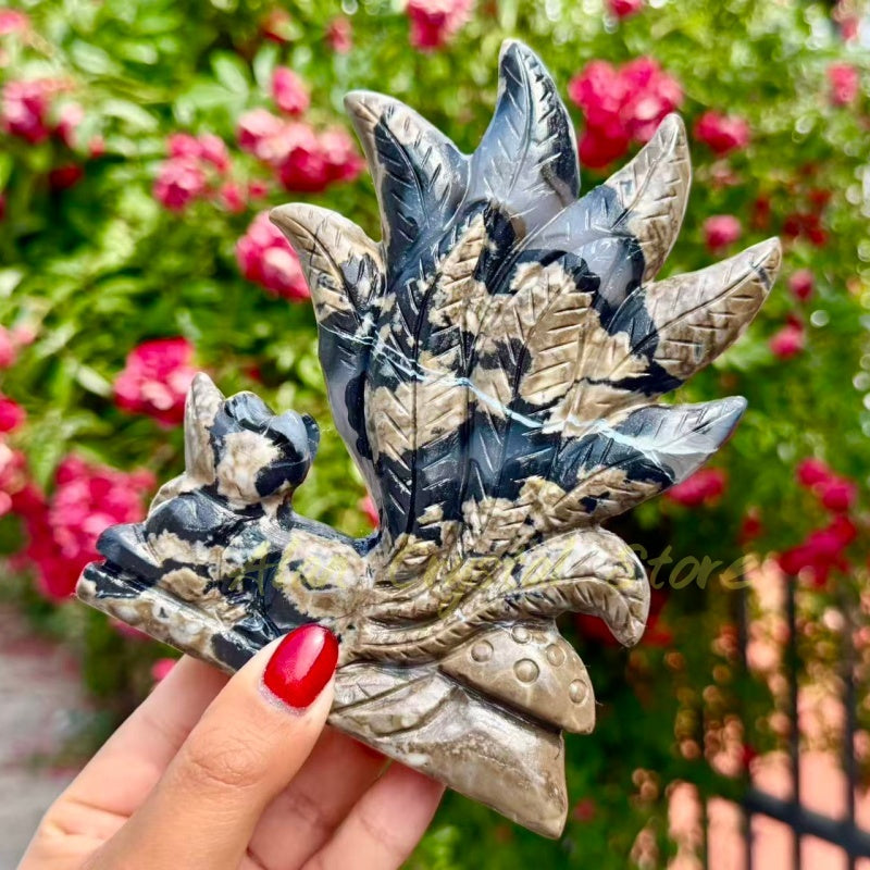Volcano Agate Nine-tailed Fox Carving