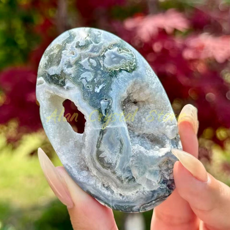 Moss Agate Palm Stone