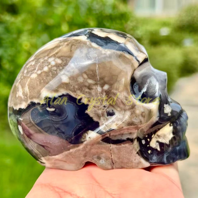 Natural Volcanic Agate Skull.1PC
