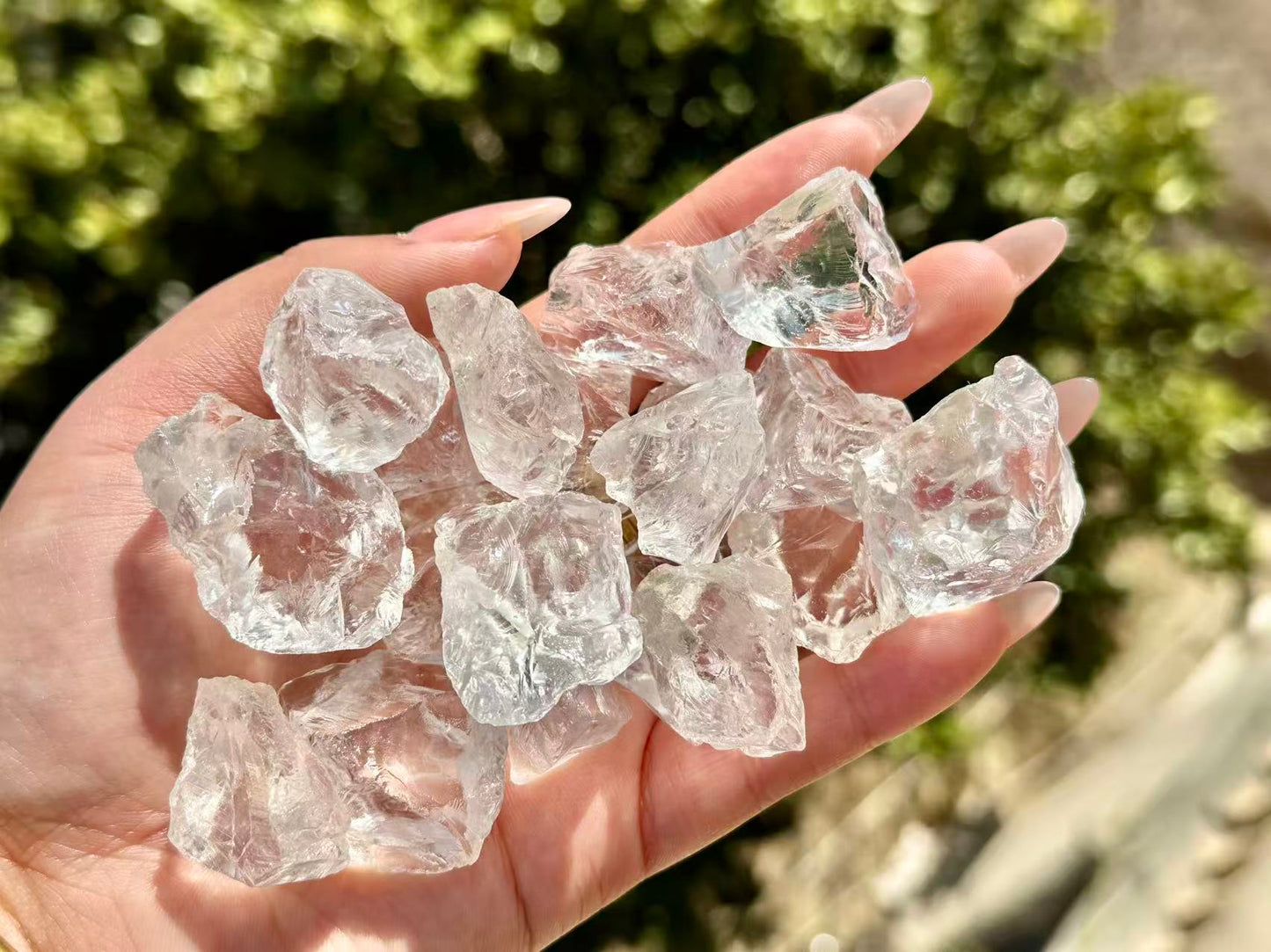 200g+ Natural Clear Quartz Raw Stone,High-quality crystal quartz Stone.