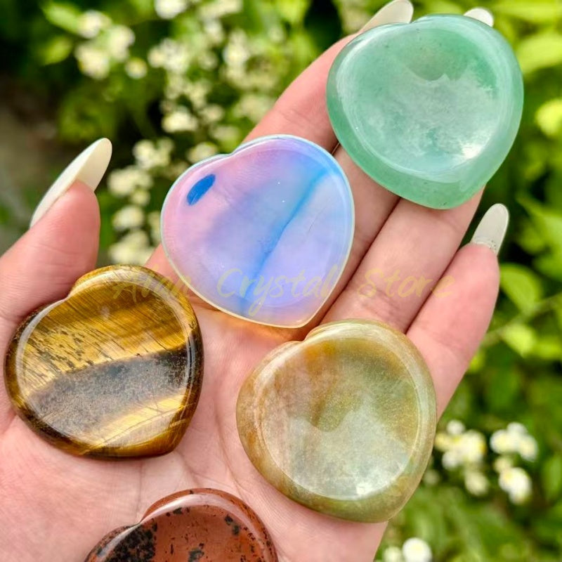 Natural Crystal Quartz Worry Stone.1PC (Random Delivery)