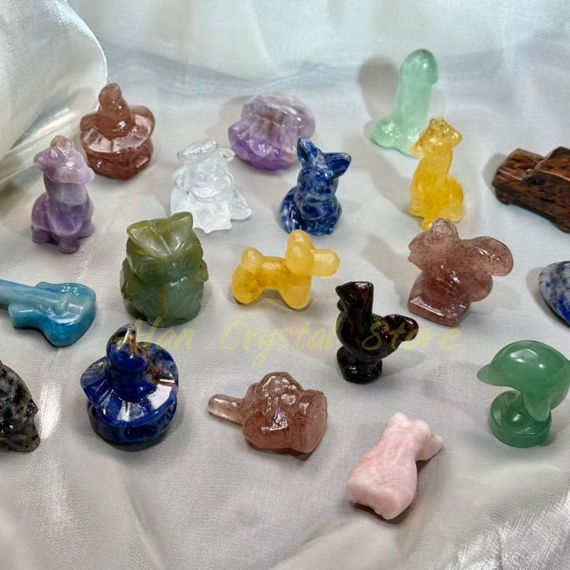 3CM+ Natural Crystal Quartz Carving.Random delivery. 5PC