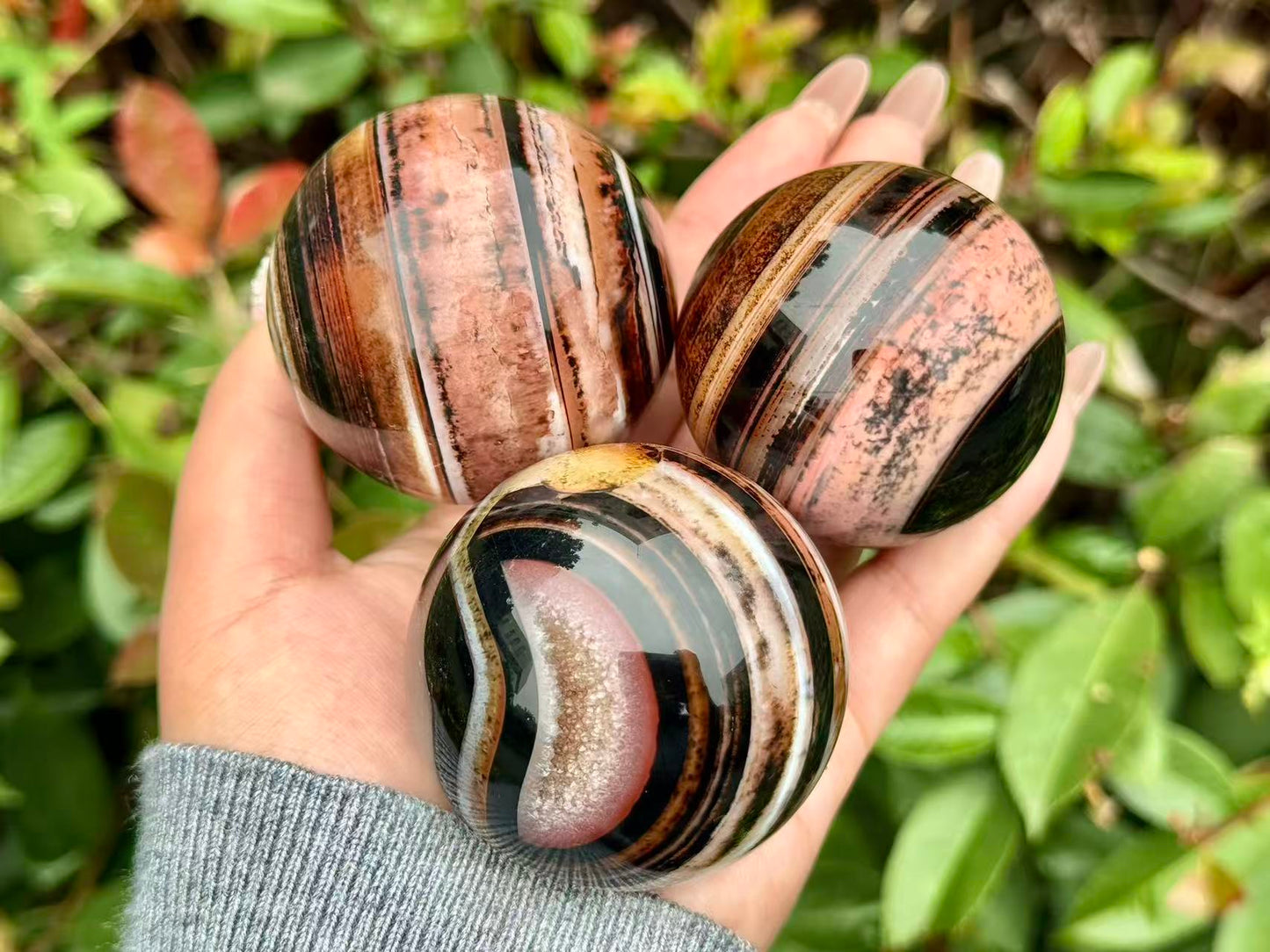 Natural Sardonyx Sphere,Agate Geode Sphere.Reiki healing Ball. +Free Base