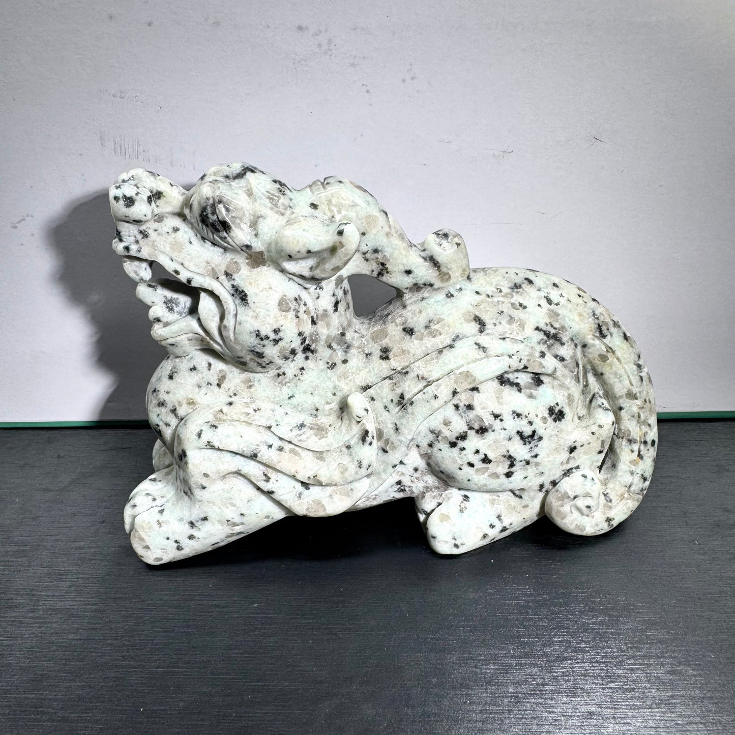 Kiwi Jasper Dragon Carving