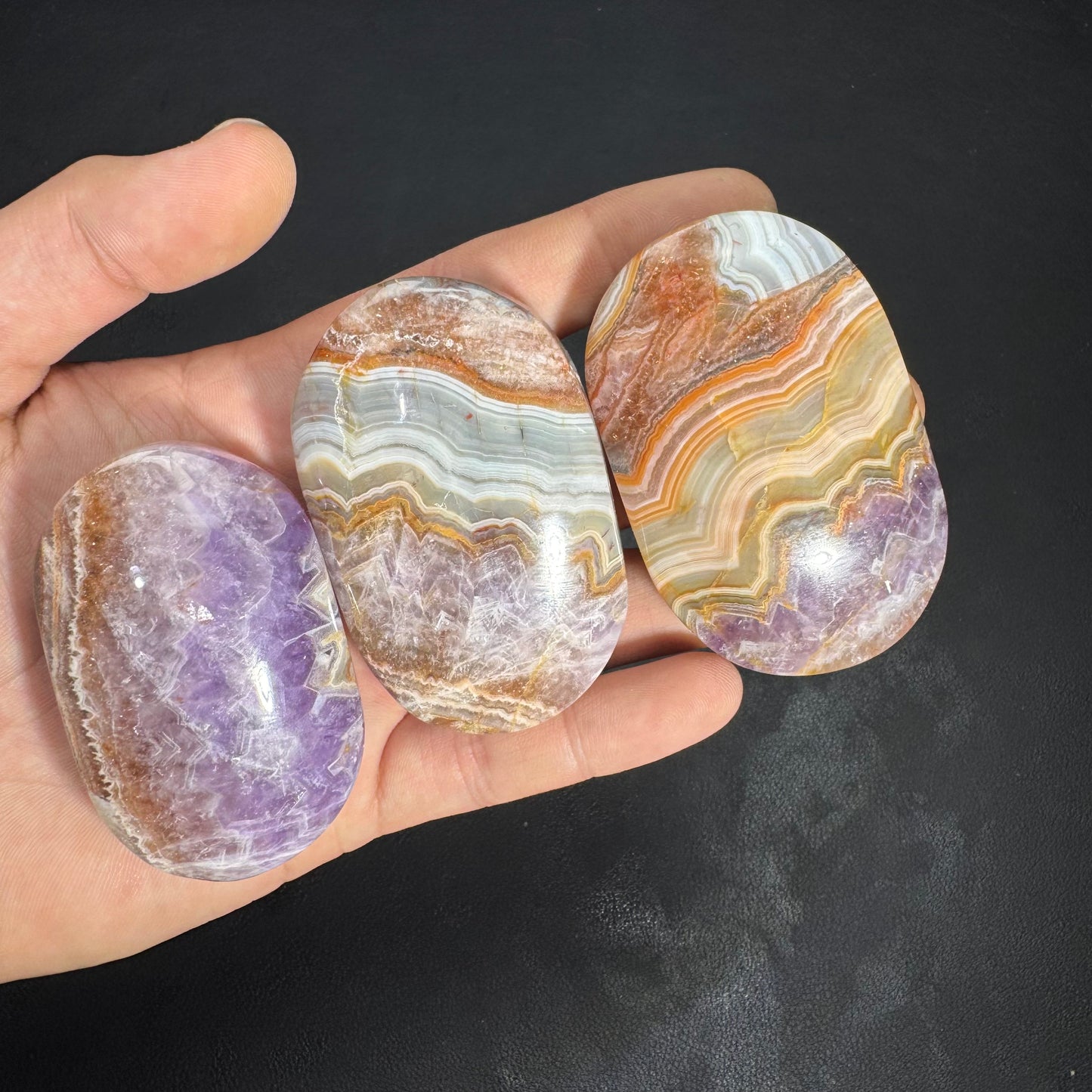 Natural Amethyst Agate Palm
