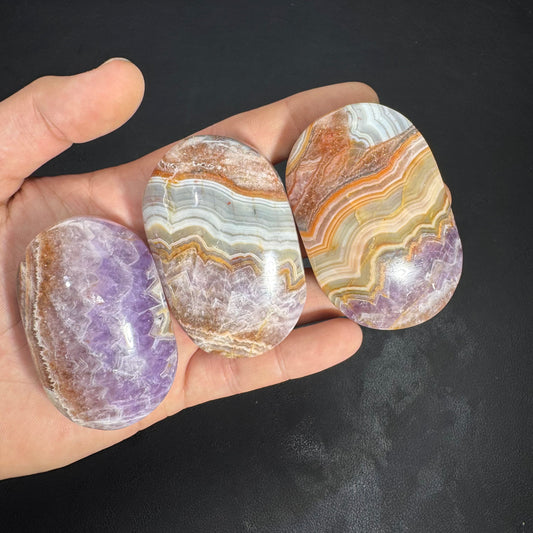 Natural Amethyst Agate Palm