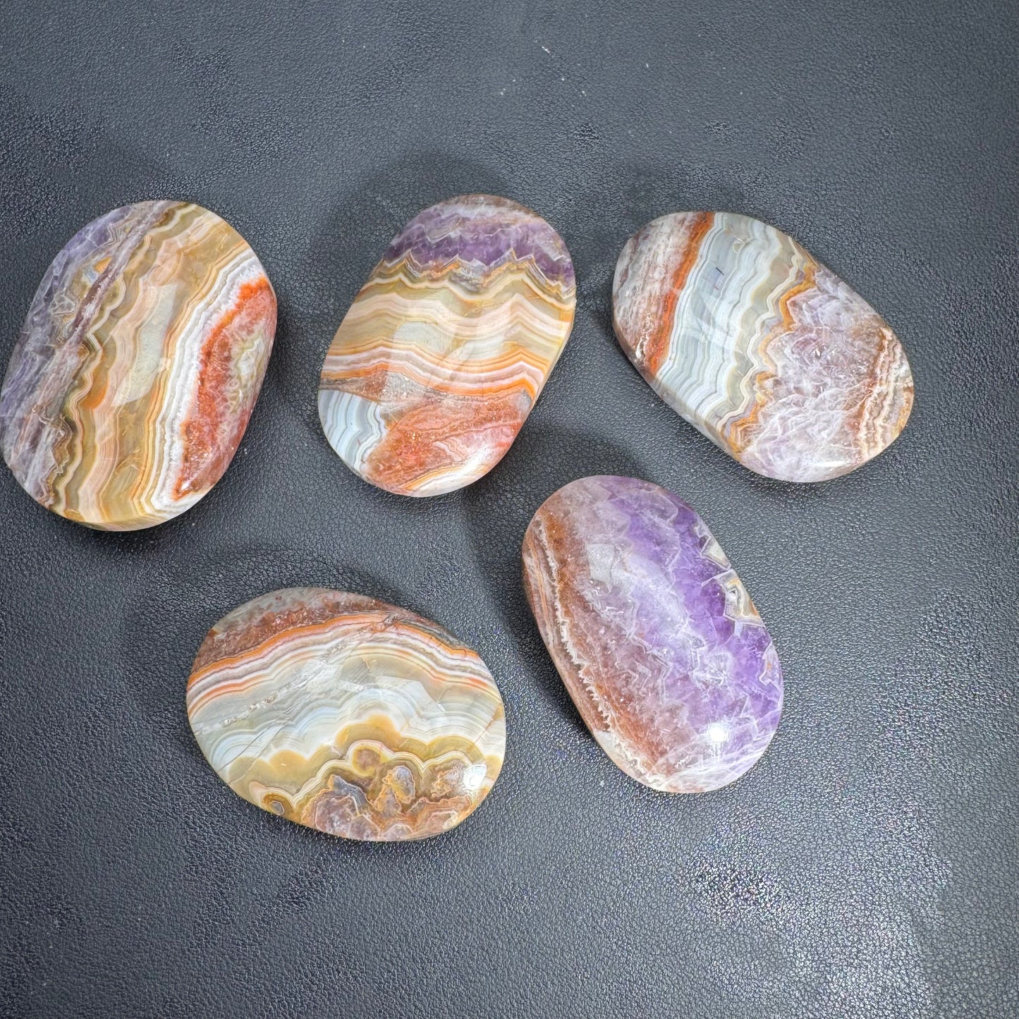 Natural Amethyst Agate Palm