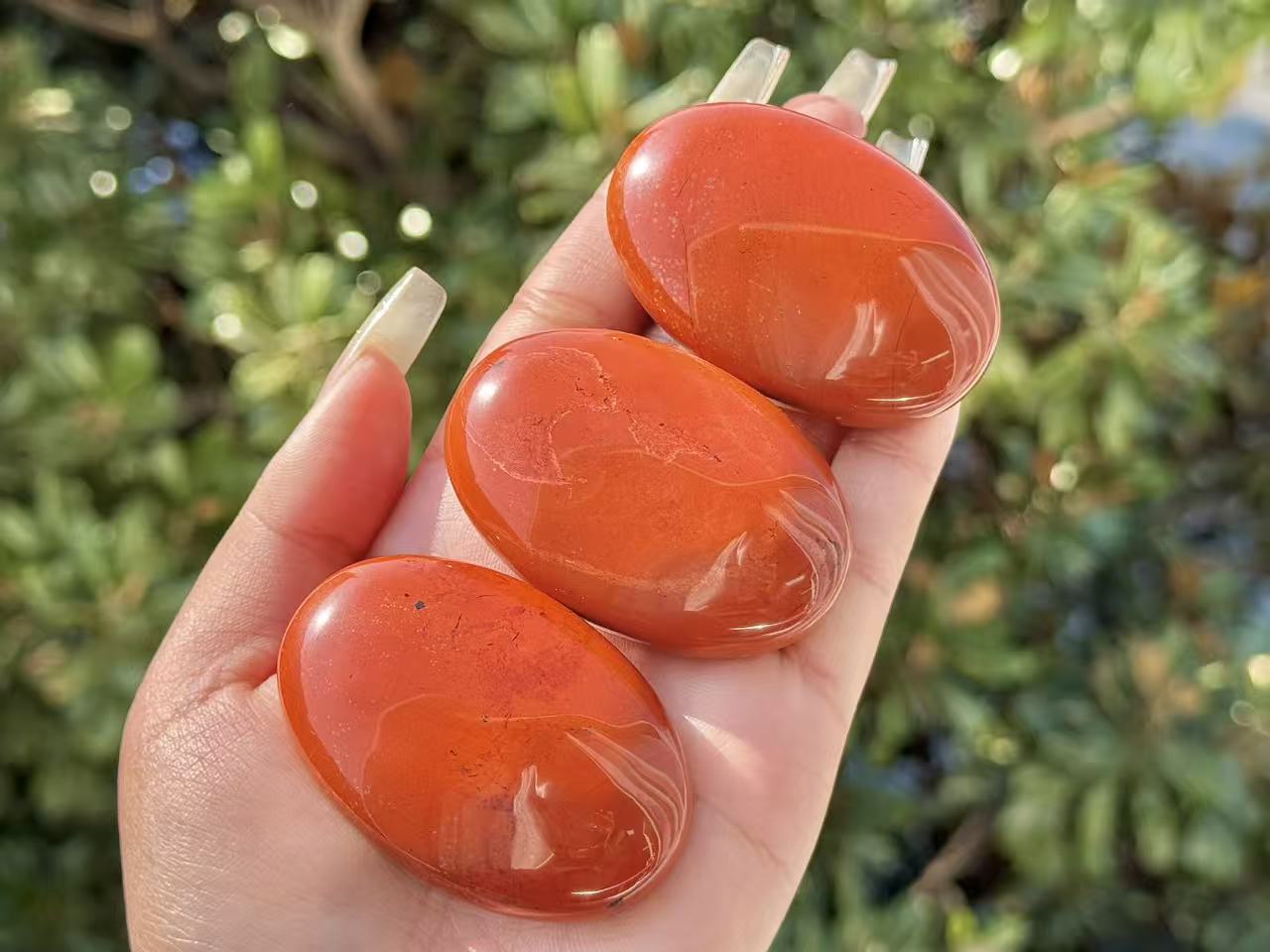 Natural Red Jasper Palm Stone,Crystal quartz Worry Stone.1PC