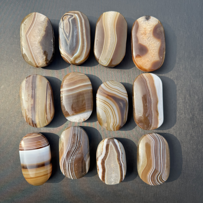 Brown Sardonyx Plam Stone