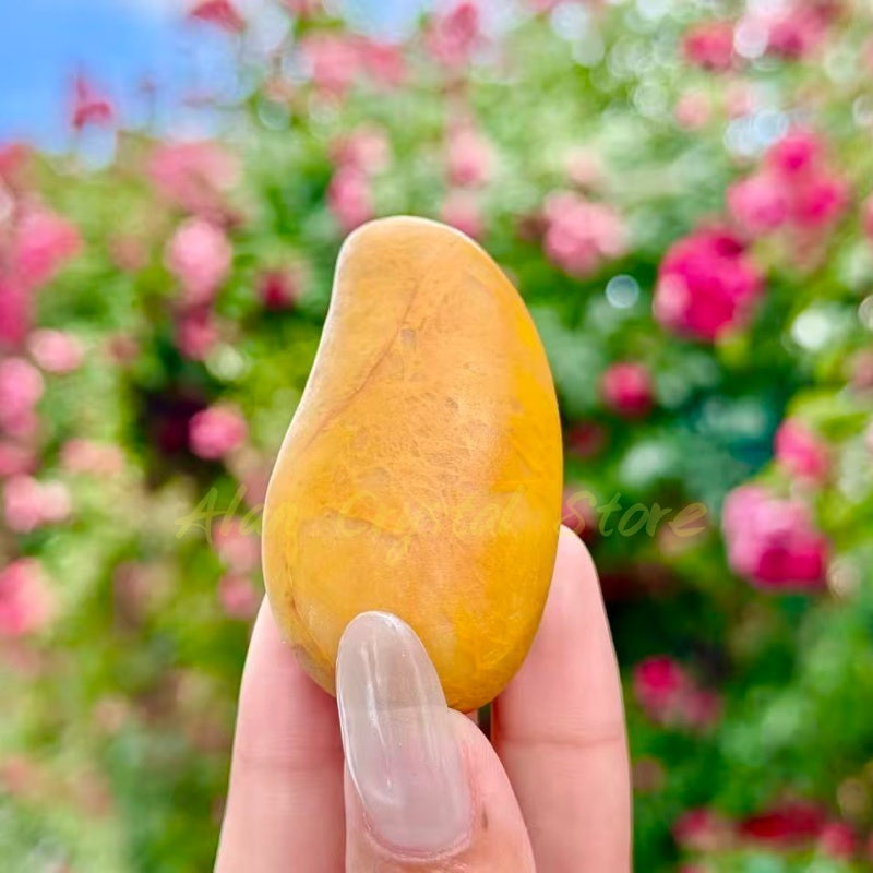Yellow Jade Mango Carving Home Decoration