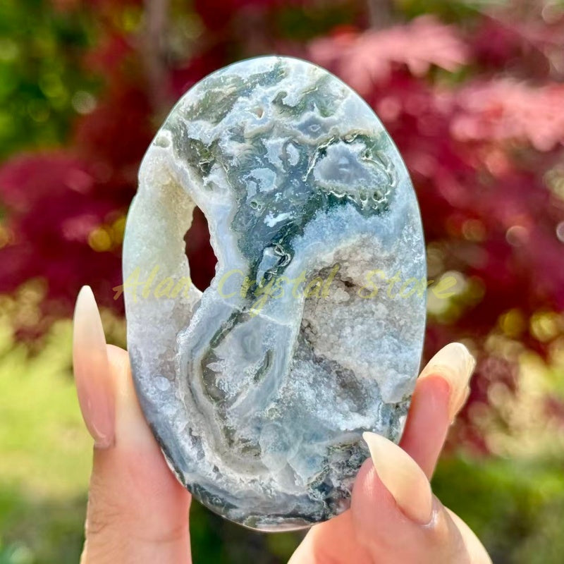 Moss Agate Palm Stone