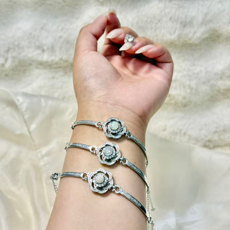 Opal Flower Bracelet.