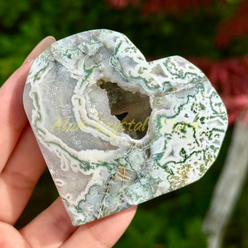 Natural Moss Agate Heart Carving.1PC
