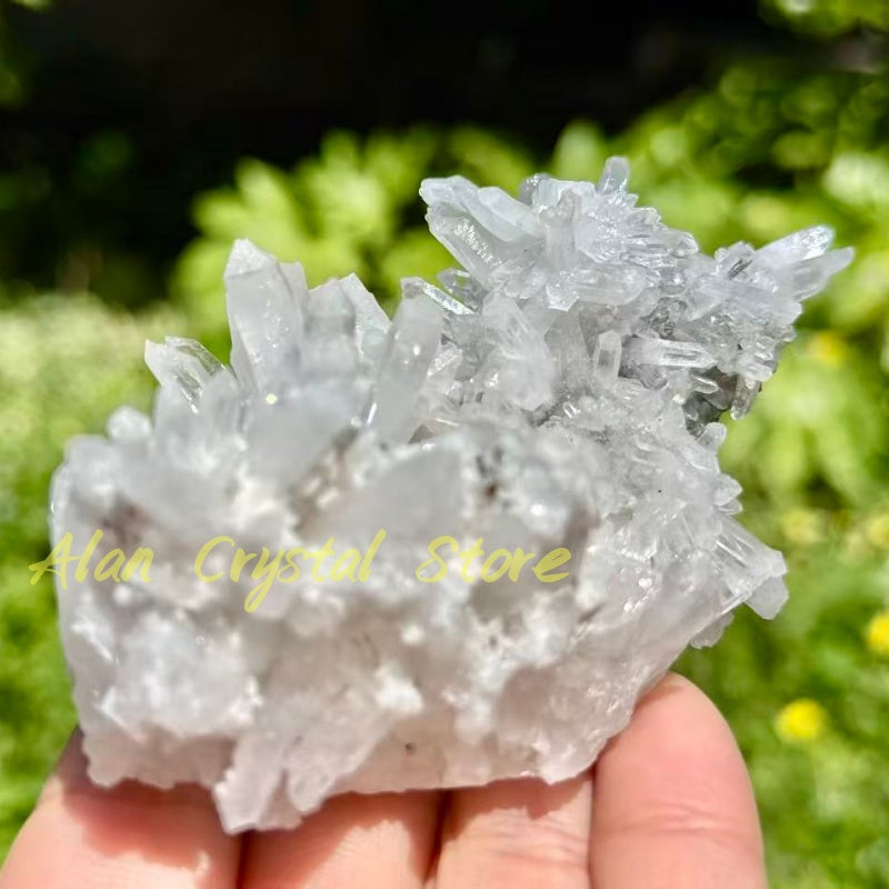 Natural Clear Quartz Cluster.High-quality Crystal Cluster.