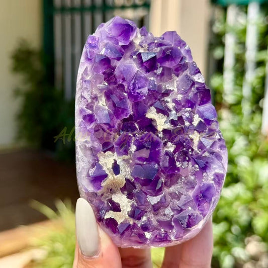 Big Amethyst Decoration