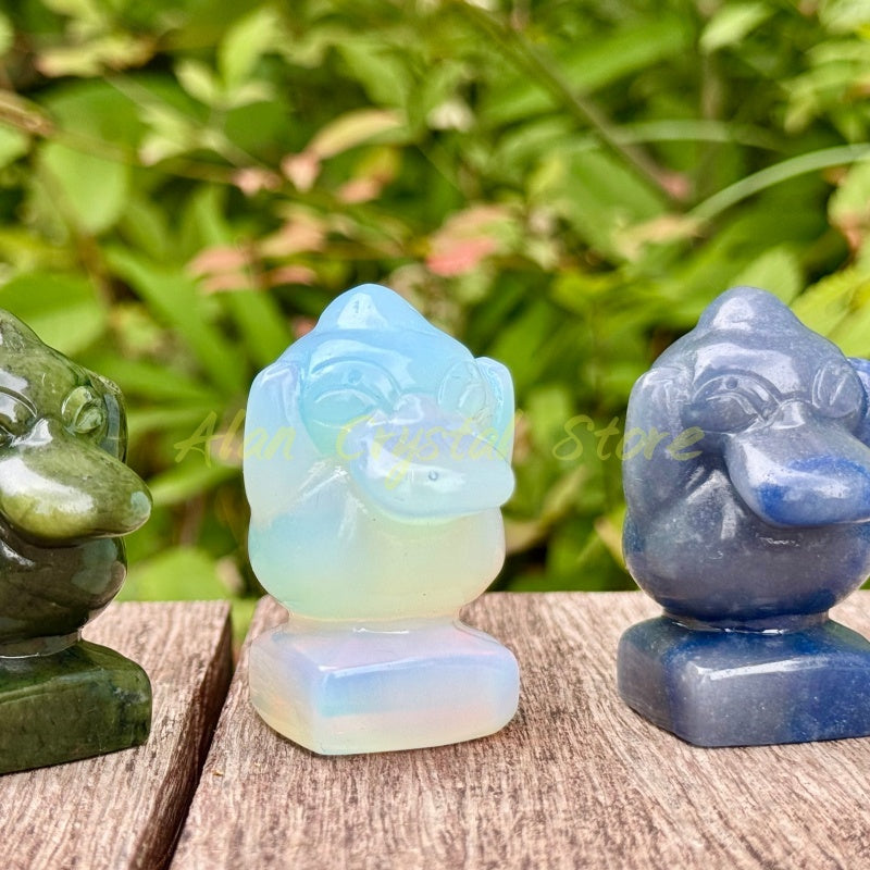 Crystal Quartz Psyduck Carving.1PC
