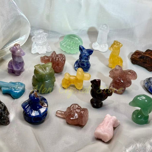 3CM+ Natural Crystal Quartz Carving.Random delivery. 5PC